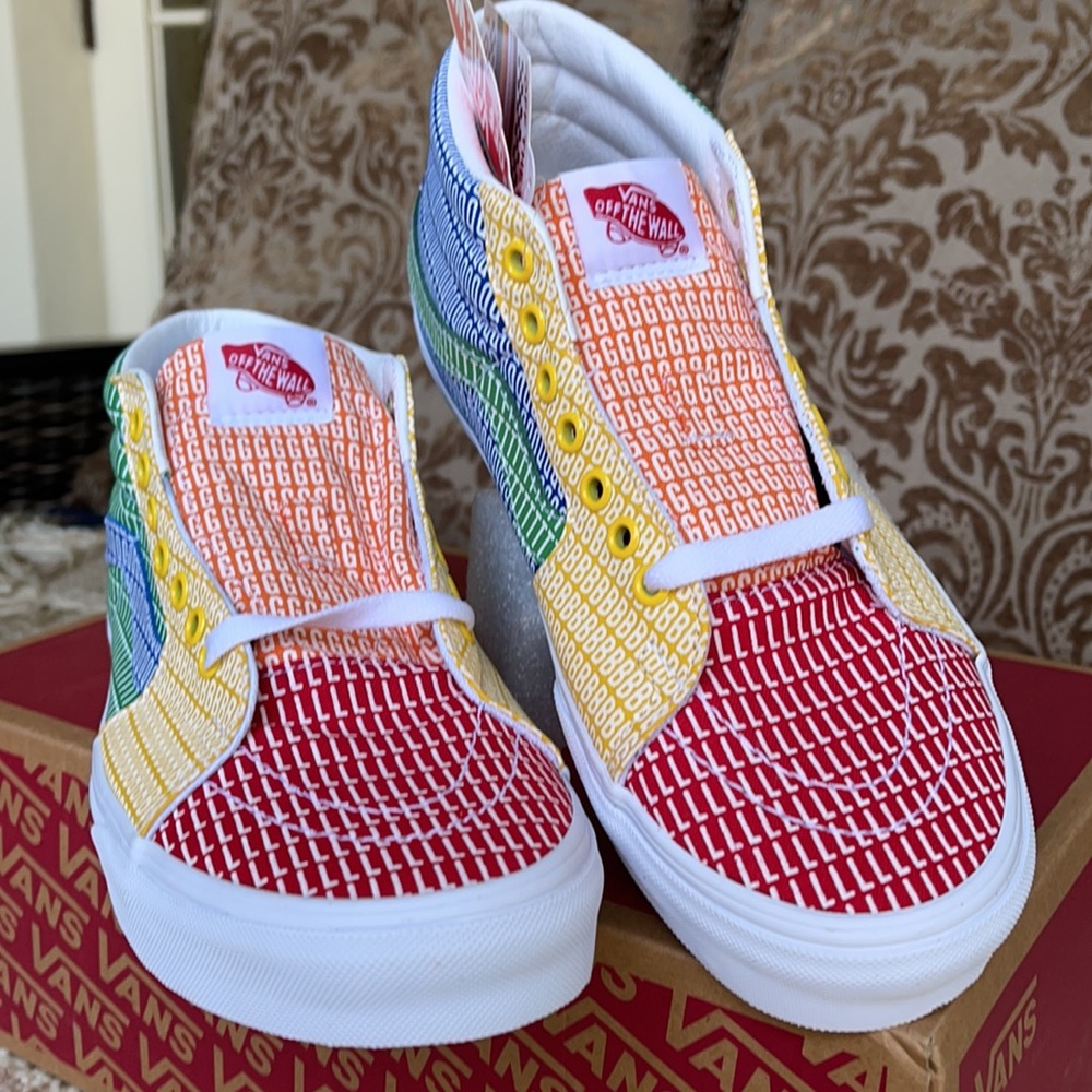 Vans Men’s Sk8-Mid Pride Multi/True White Sneakers - Picture 9 of 16